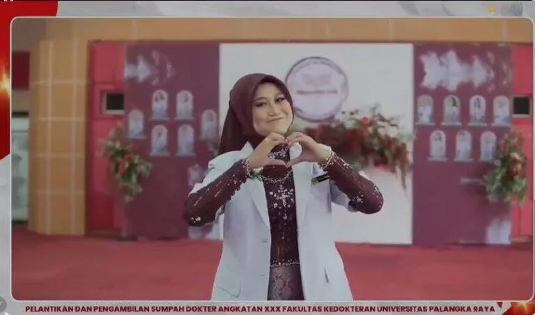 dr. Nabila Aulia Inayah, Putri Daerah Majene, Raih Predikat Sangat Memuaskan dalam Sumpah Dokter Universitas Palangkaraya