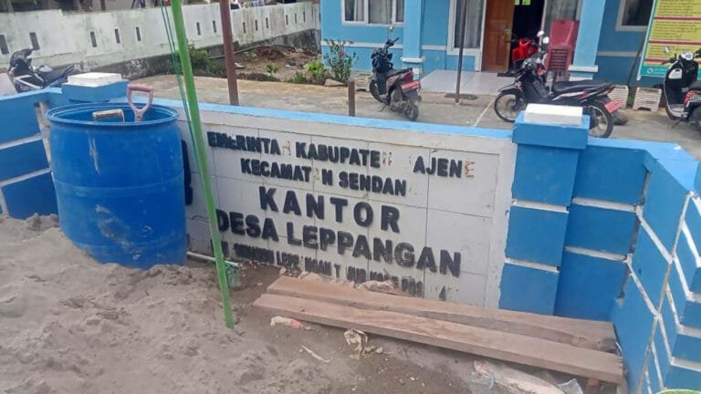 Kantor Desa Leppangan Kec. Sendana Majene