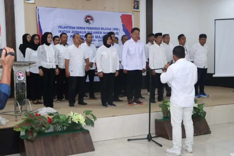 DPW IJS Majene Resmi Dilantik, Pemerintah Harap Perkuat Sinergi Pers dan Daerah