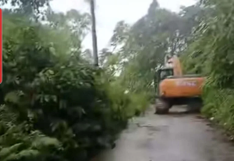 Masyarakat Ulumanda Murka, Oknum Dinas PUPR Sulbar Diduga Paksa Alat Berat Melintas di Jalan Baru Tanpa Pengamanan