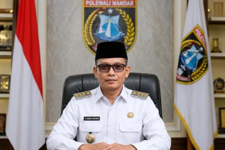 Setahun Kepemimpinan Kepala Daerah di Sulbar: Polewali Mandar Dinilai Unggul dalam Infrastruktur dan Respons Sosial